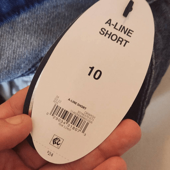 Scoop Denim Raw Hem Shorts NWT (4266) - Picture 6 of 8